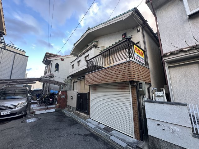 高石市西取石1丁目26−33の前面道路含む現地写真