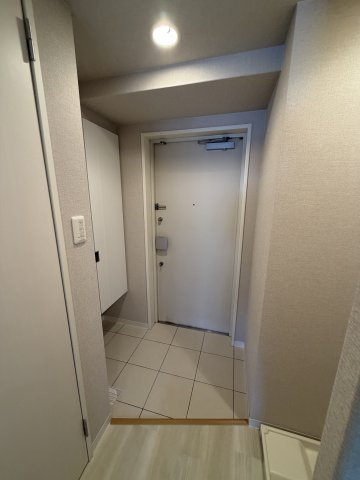 アルファレガロ神戸WESTの玄関