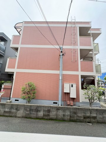 コンフォート白鳩西宮北口の外観