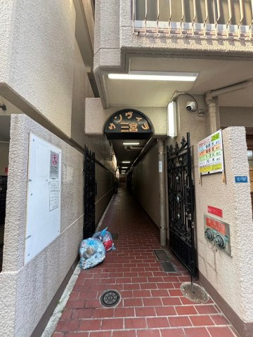 サンヴィラ三宮のエントランス