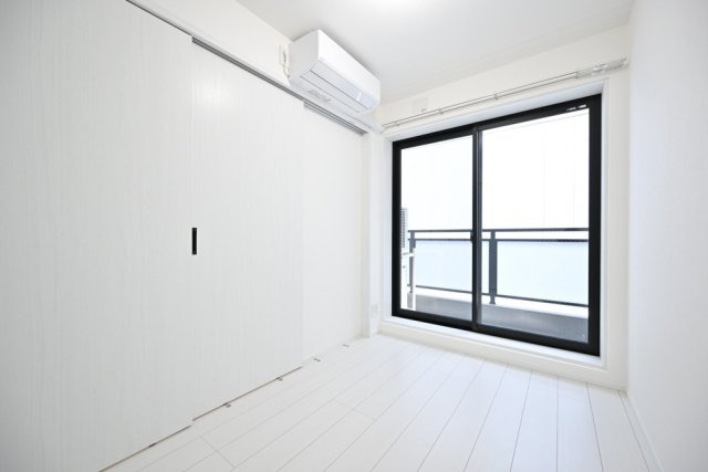Ｔｈｅ　Ｒｅｓｉｄｅｎｃｅ　Ｎｉｈｏｎｂａｓｈｉの洋室|落ち着いた色調の洋室です