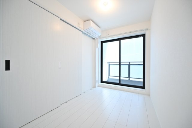 Ｔｈｅ　Ｒｅｓｉｄｅｎｃｅ　Ｎｉｈｏｎｂａｓｈｉの洋室|明るい洋室です