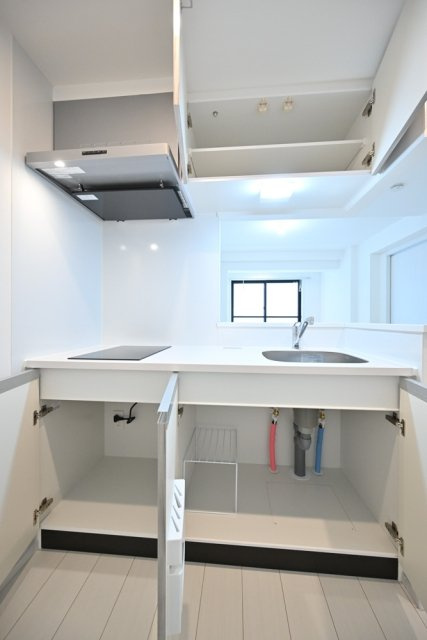 Ｔｈｅ　Ｒｅｓｉｄｅｎｃｅ　Ｎｉｈｏｎｂａｓｈｉのキッチン|コンパクトなキッチンで掃除もラクラク
