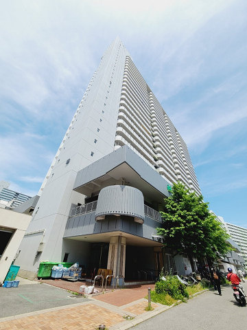 UR武庫川 2号棟の外観