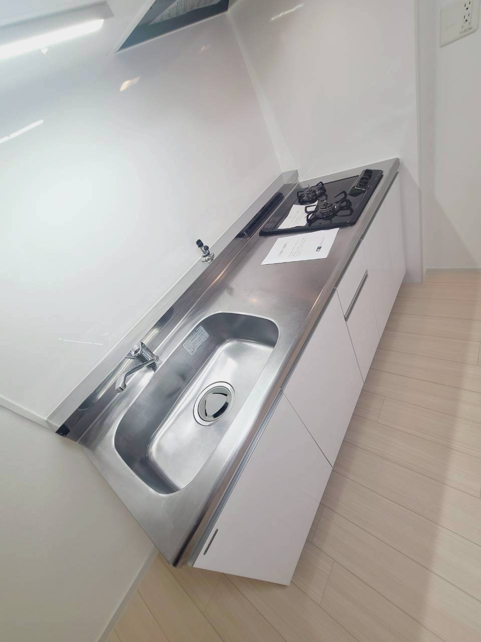 UR武庫川 8号棟のキッチン