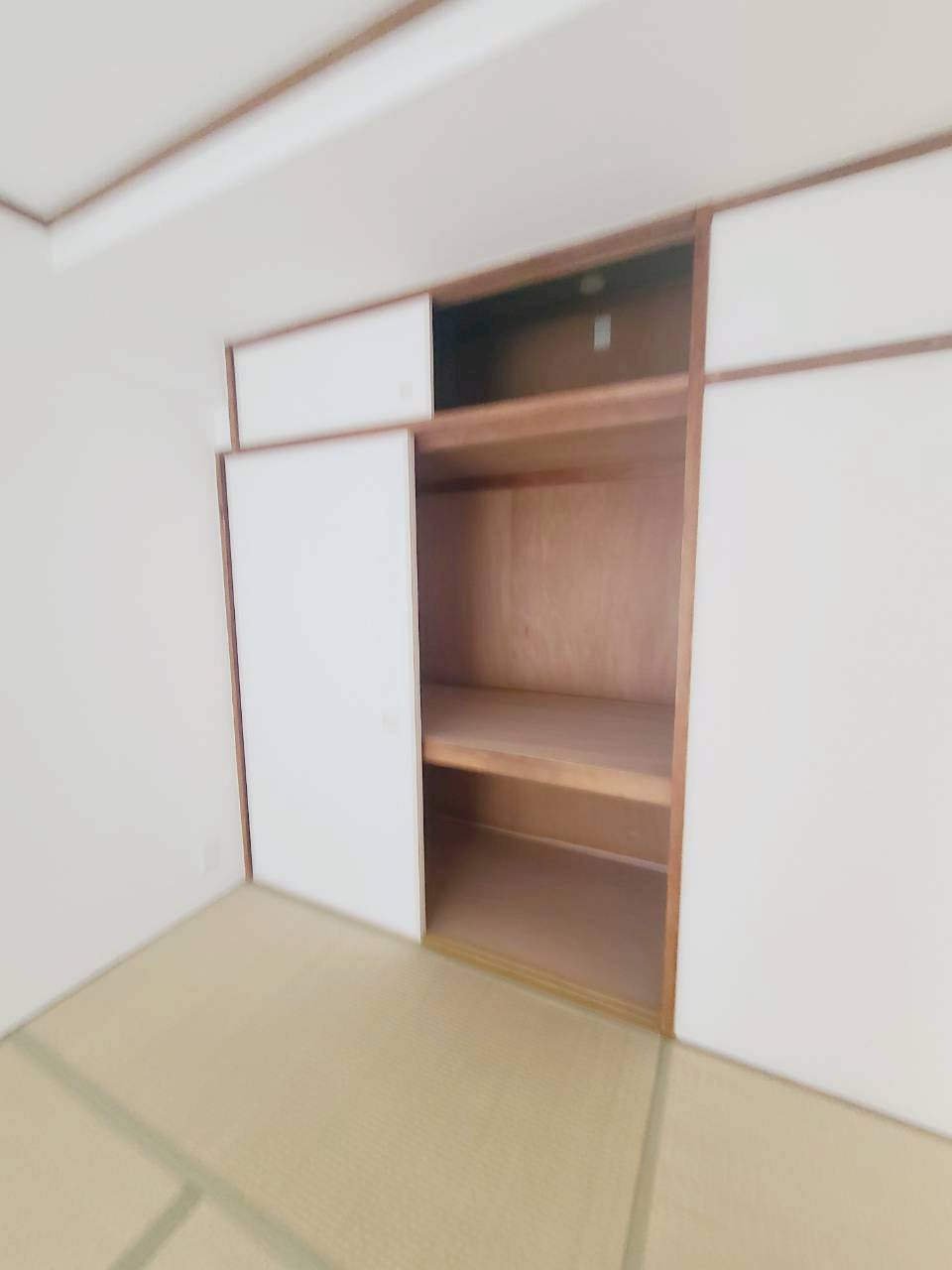 UR武庫川 8号棟の収納