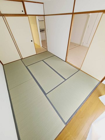 UR武庫川 8号棟の寝室