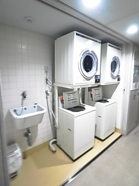 ホワイエ甲子園の外観