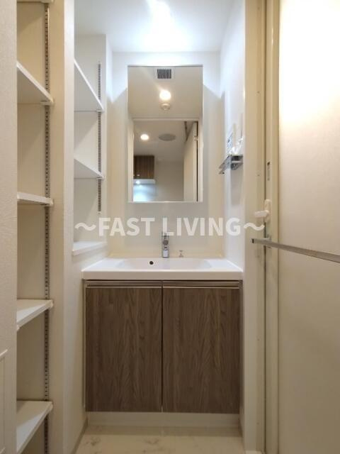 クレイシアIDZ千代田岩本町の洗面所