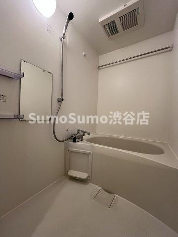 グランエッグス上野毛の玄関