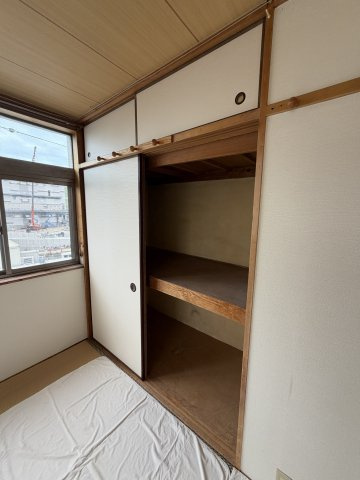 野田町田中マンションの収納