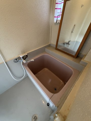 野田町田中マンションの浴室
