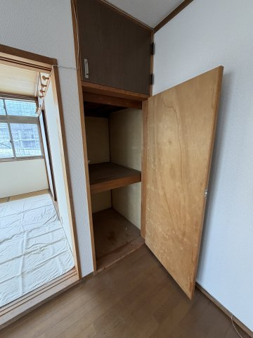 野田町田中マンションの収納