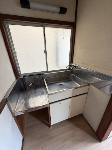 大同町５丁目貸家のキッチン
