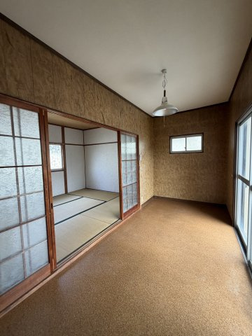 緑が丘１丁目貸家の洋室