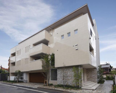 コルヌイエ八雲の画像