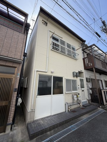 腕塚ハイツの外観