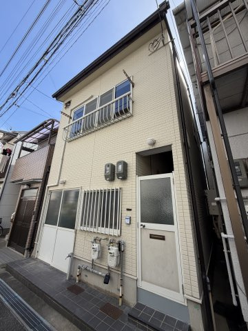 腕塚ハイツの外観