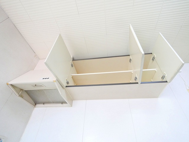 中尾ビルのキッチン|コンパクトなキッチンで掃除もラクラク