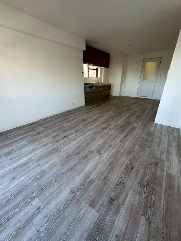 クレストヒル芦屋の居間・リビング