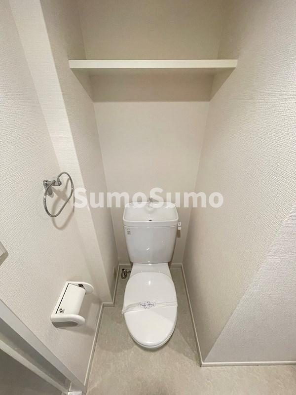 アソシアグロッツォ薬院サウスシーンのトイレ|落ち着いた色調のトイレです