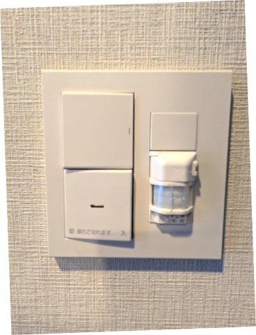 URBANEX上野の設備|人感センサー付玄関ライト