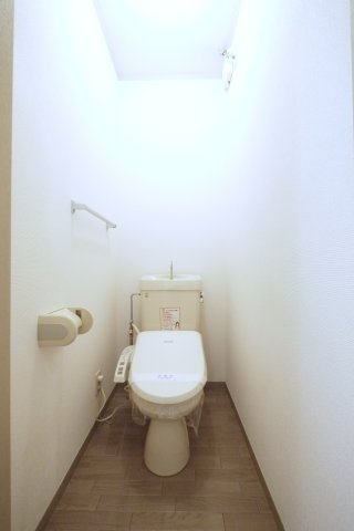 セジュール浜野B棟のトイレ|※写真は別の部屋のものです。