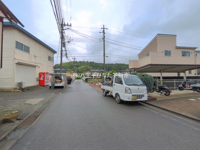 『八王子市新築戸建て』八王子市川口町496-3【仲介手数料無料】　７期の前面道路含む現地写真|～仲介手数料無料☆八王子ひなた不動産～八王子市川口町　新築戸建て