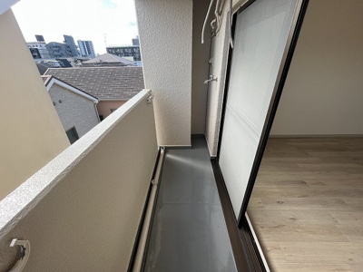【バルコニー】 | ディアーナTCT | 暖かな日差しのふりそそぐバルコニー