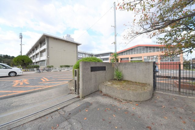 春日市紅葉ヶ丘西3丁目第9-1棟（1号棟）の周辺|春日南小学校