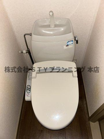 仲介手数料0円！リバーサイド名塚のトイレ