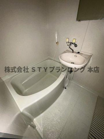 仲介手数料0円！リバーサイド名塚の浴室