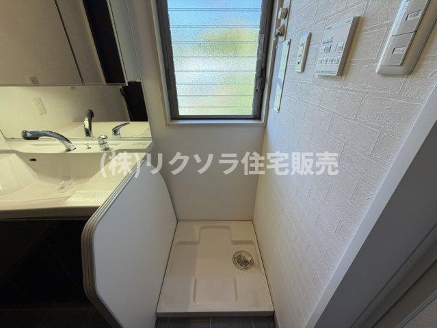 尊延寺5丁目　中古一戸建てのランドリースペース|ドラム式も設置可能
■物件内覧・資金計画相談・住宅ローン相談、リフォーム相談、お問合せ受付中■
※当日・翌日のご内覧、ご相談はお電話でのお問合せがスムーズです！