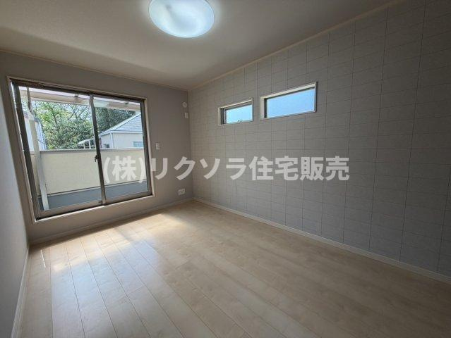 尊延寺5丁目　中古一戸建ての寝室|洋室7.3帖
■物件内覧・資金計画相談・住宅ローン相談、リフォーム相談、お問合せ受付中■
※当日・翌日のご内覧、ご相談はお電話でのお問合せがスムーズです！