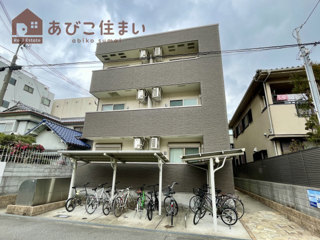 フジパレス長居の外観