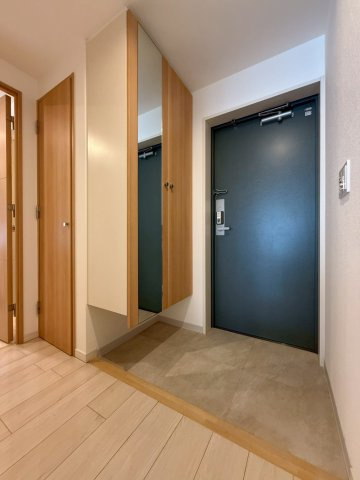 【玄関】 | ロイヤルパークスなんば