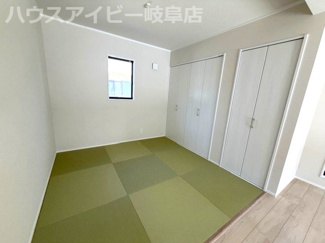 【和室】 | 岐南町伏屋新築建売全3棟！収納豊富なお家！お車スペース3台可能！食器洗浄乾燥機付きシステムキッチン♪ | 岐南町伏屋新築建売全3棟！収納豊富なお家！お車スペース3台可能！食器洗浄乾燥機付きシステムキッチン♪