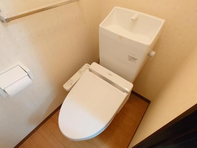鶴富ハイツBのトイレ