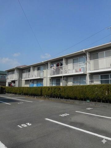 鶴富ハイツBの外観