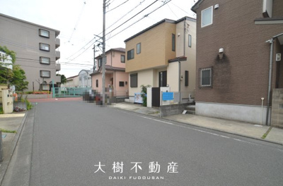 【前面道路含む現地写真】 | 座間市相武台3丁目　中古戸建て【仲介手数料無料】