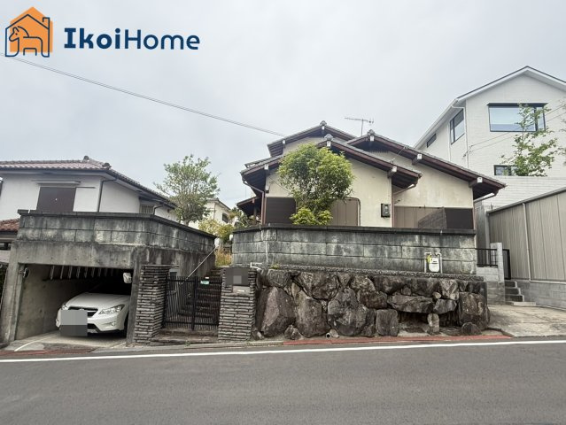 明石市大久保町高丘１丁目　中古戸建の前面道路含む現地写真|●資料・カタログのご請求無料●公園徒歩9分・高丘東幼稚園徒歩７分で子育て環境も良好です♪