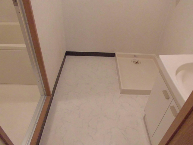 クラージュの洗面所|前回募集時の写真です。現況優先