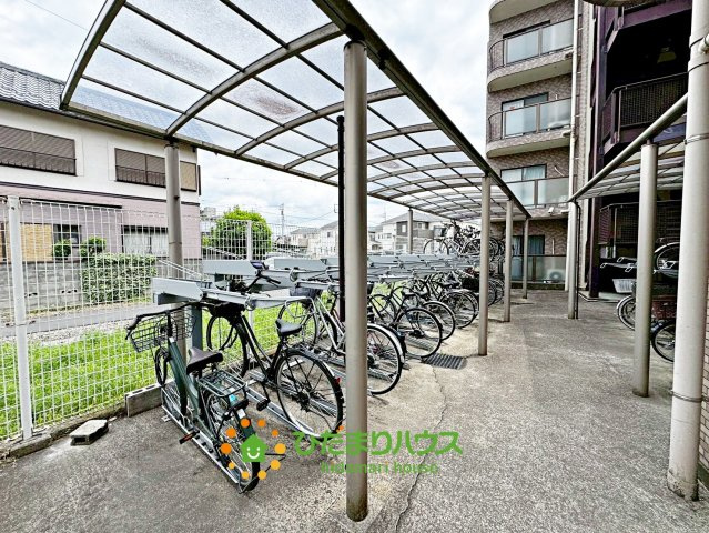 ライオンズマンション久喜南の駐輪場