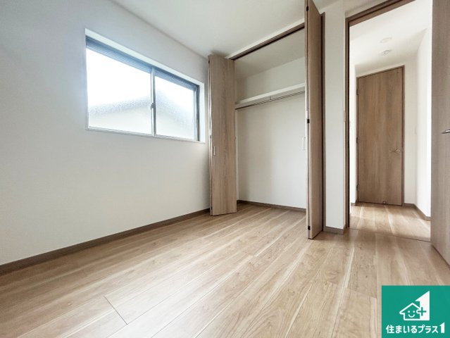 神戸市北区筑紫が丘　新築一戸建ての洋室|シンプルな洋室は、自分好みのインテリアが楽しめます♪ご家族とインテリアや家具を選びに行くのは新築購入時の醍醐味の一つです。ぜひお楽しみください♪