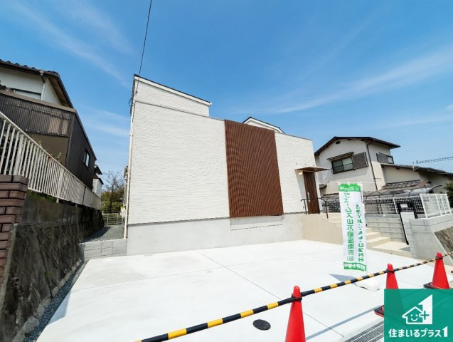 神戸市北区筑紫が丘　新築一戸建ての外観|お客様に長く安心して住んでいだだける事にこだわった家づくり！住んでからのアフターサービスにもしっかりと取り組んでいます！