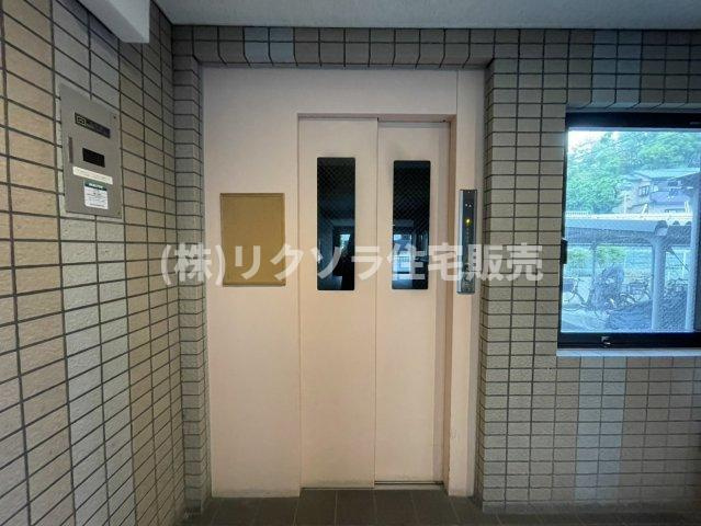 ルモン星田のその他共用部分|エレベーター1基
■物件内覧・資金計画相談・住宅ローン相談、リフォーム相談、お問合せ受付中■
※当日・翌日のご内覧、ご相談はお電話でのお問合せがスムーズです！
