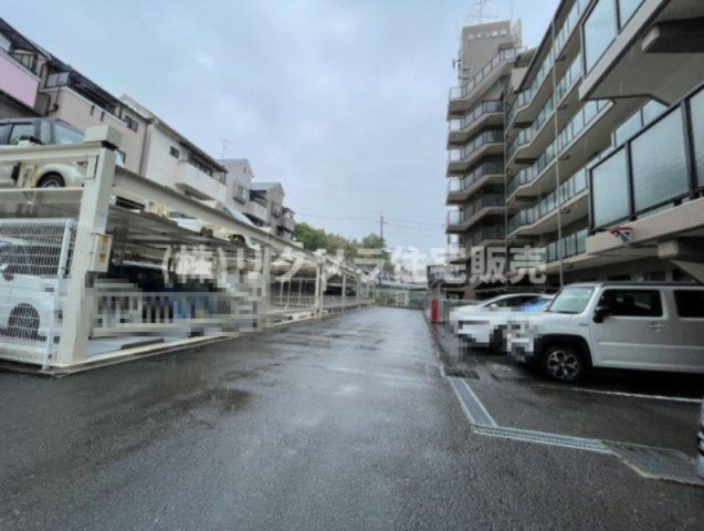 ルモン星田の駐車場|■物件内覧・資金計画相談・住宅ローン相談、リフォーム相談、お問合せ受付中■
※当日・翌日のご内覧、ご相談はお電話でのお問合せがスムーズです！