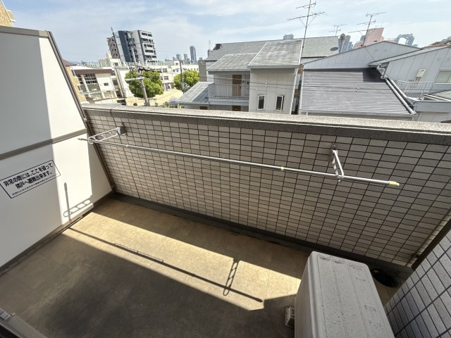【バルコニー】CITY　SPIRE西中島