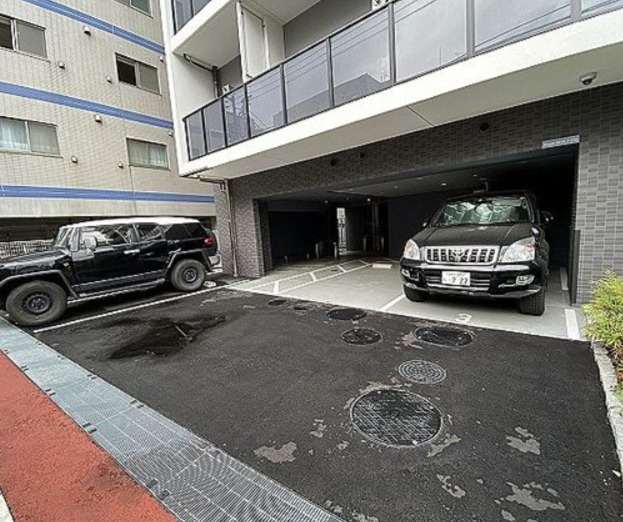 パークアクシス入谷の駐車場
