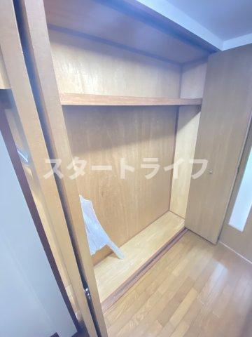 大阪市淀川区野中南２丁目の賃貸マンションの収納